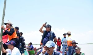 Empat Kabupaten Meriahkan Lomba Balap Perahu Di Anitue