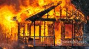 Dua rumah terbakar di Tanjong'e, Pelaku pembakaran di duga sakit jiwa