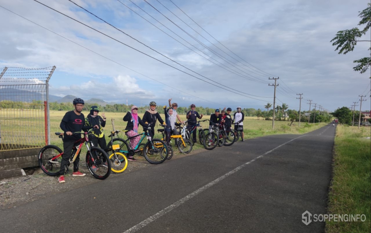 Ketua DPRD Soppeng Canangkan Program Nasional Bike To Work