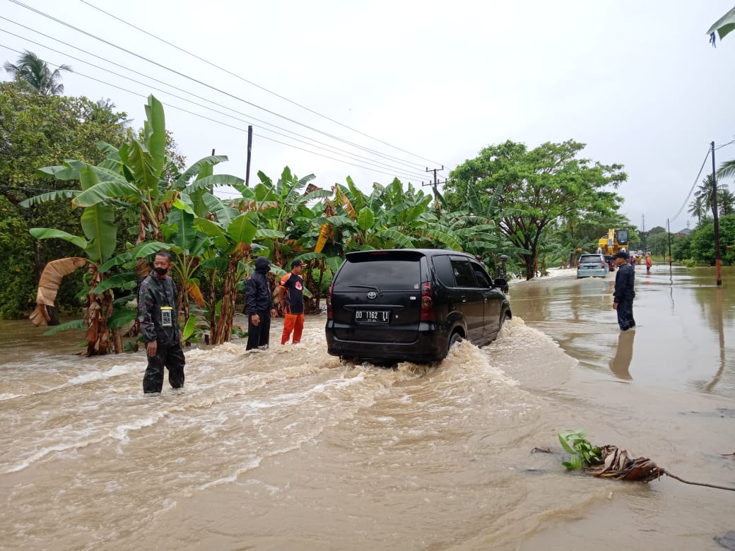 Lokasi Banjir Jalan Poros Soppeng-Wajo di Marosso Kecamatan Lilirilau