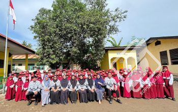 SD Negeri 57 Kaca Peringati Hari Guru Nasional bersama Siswa dan Orang Tua siswa